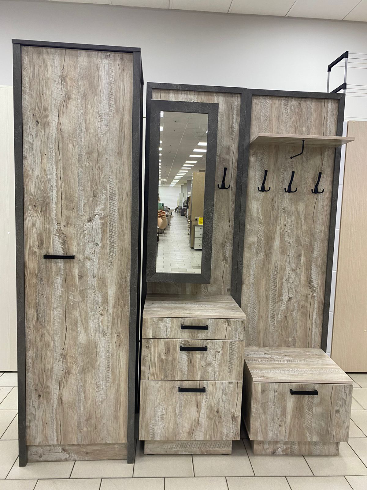 Прихожая Амели тумба с зерк.(47) юкон/бет.тем. Прихожая Амели тумба с зерк.(47) юкон/бет.тем.