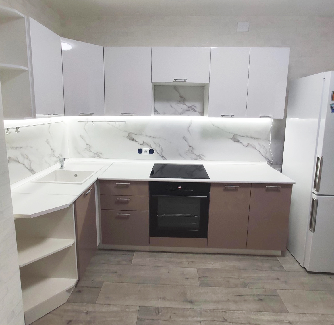 Ф88 Ксения ШВГС 800 (50) белый глянец