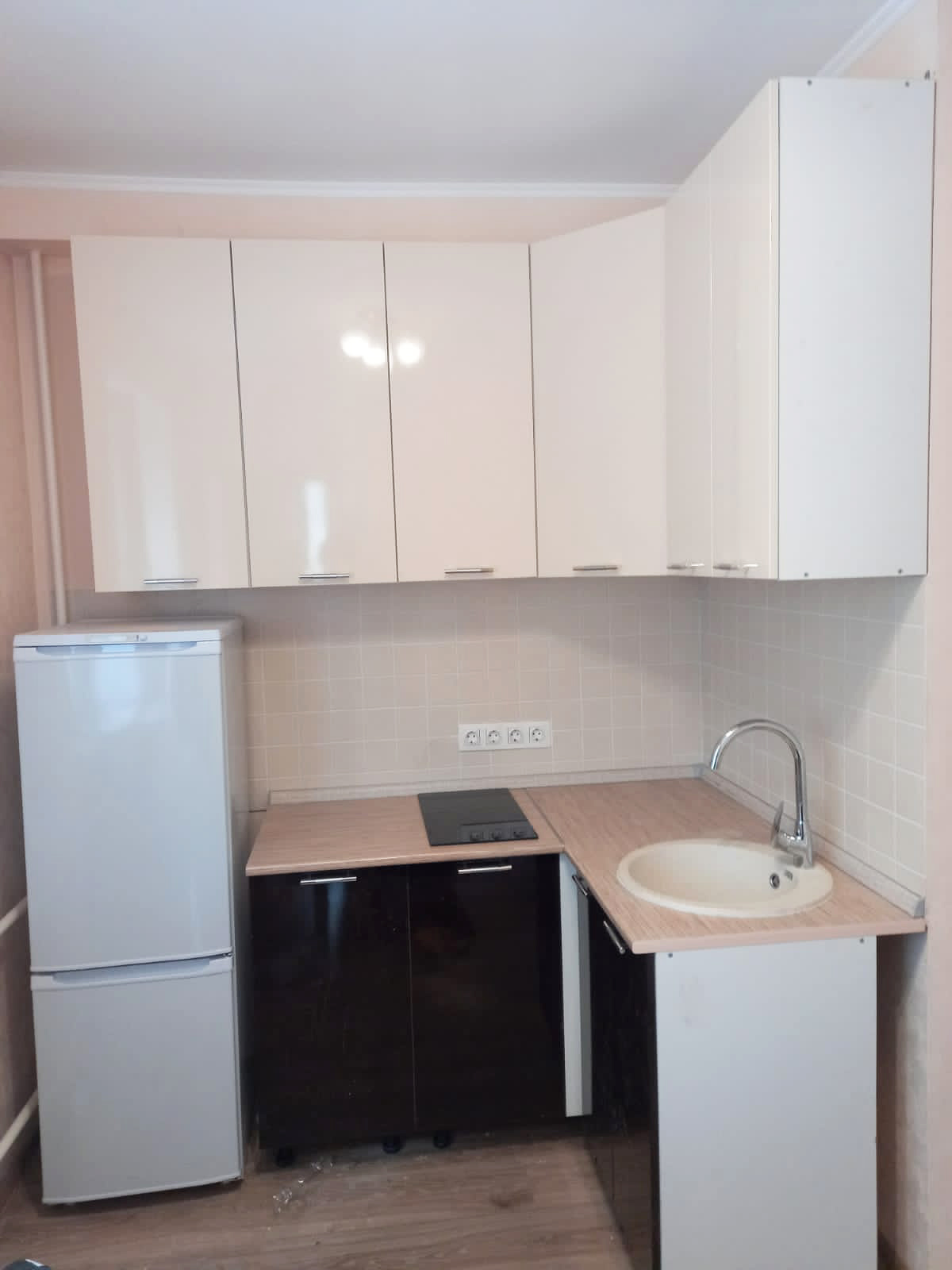 Ф81 Ксения ШНБ 150 (50) шоколад глянец Ф81 Ксения ШНБ 150 (50) шоколад глянец