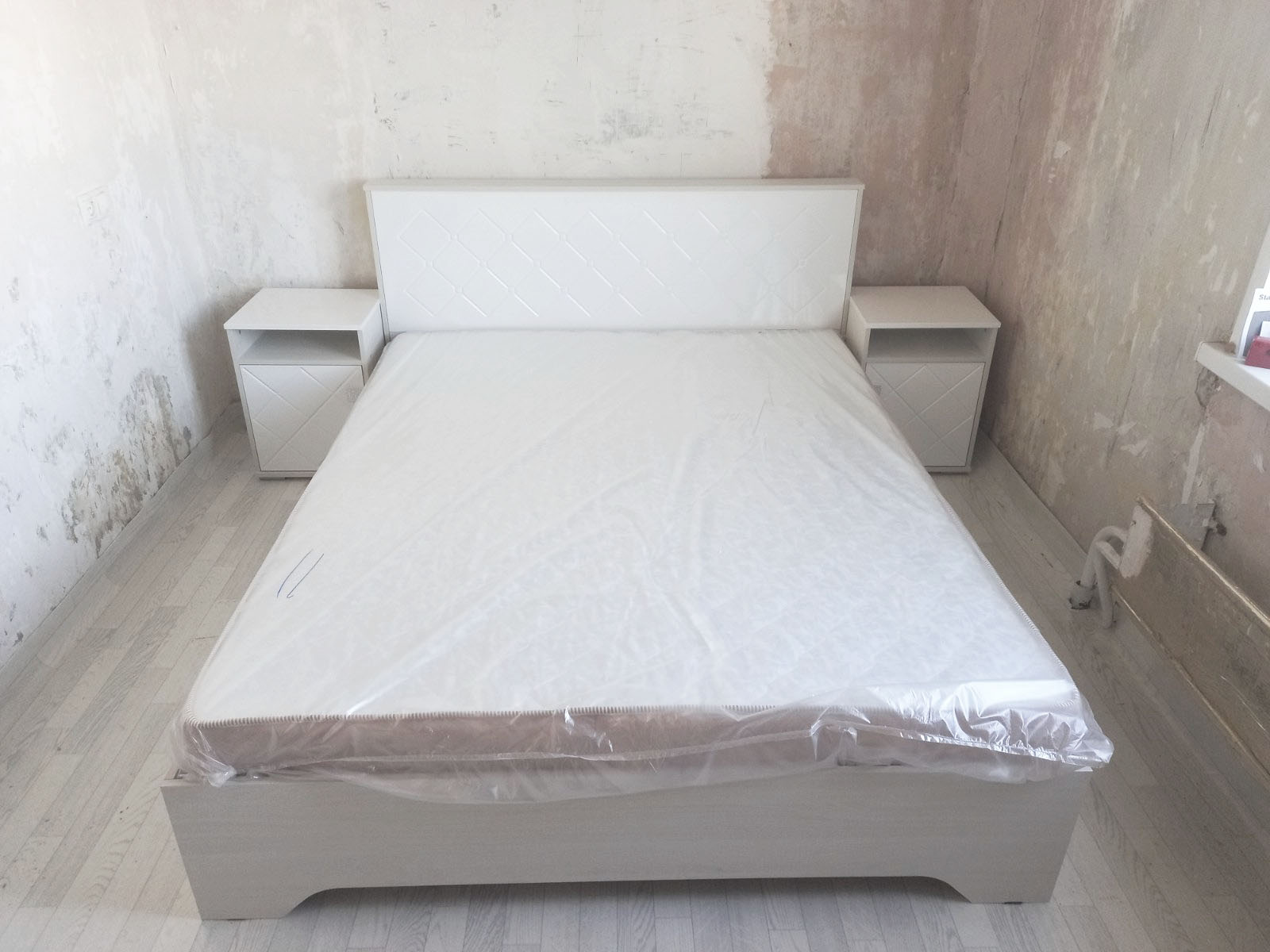 Тумба Сальма ТБ021 (50) бел.гл./дуб анкор