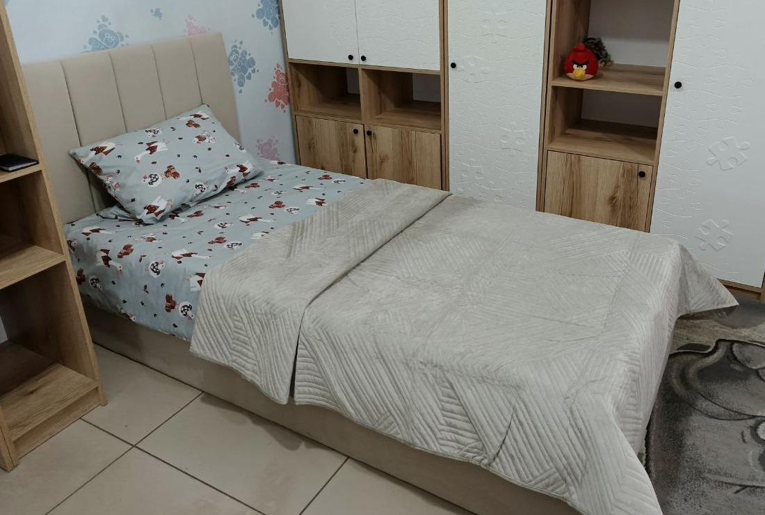 Кровать Милана 0,9м (27) настил микровелюр бежевый