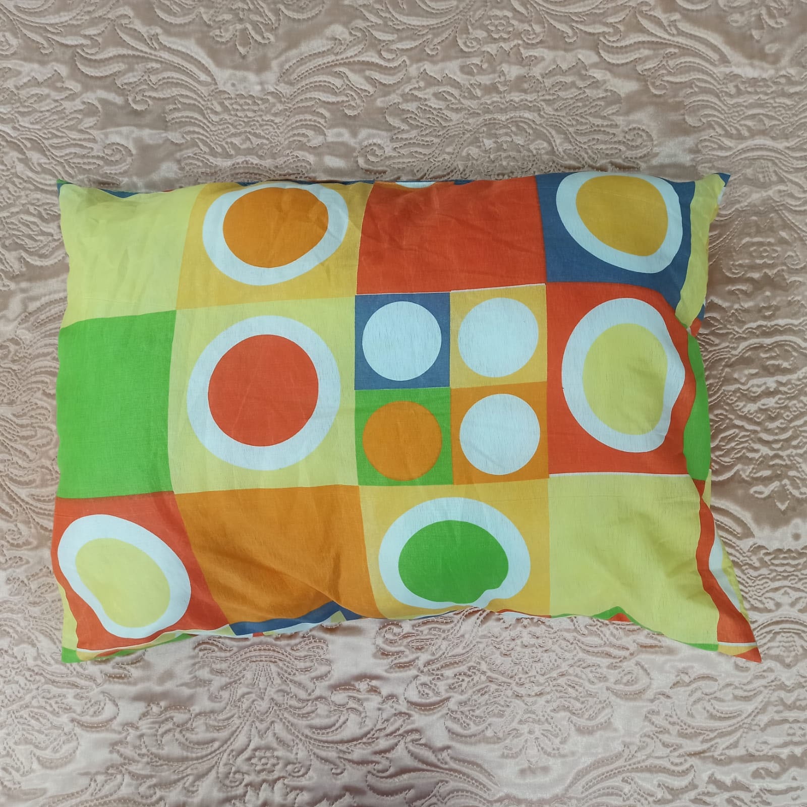 Подушка Аврора 0,5*0,7 (42)