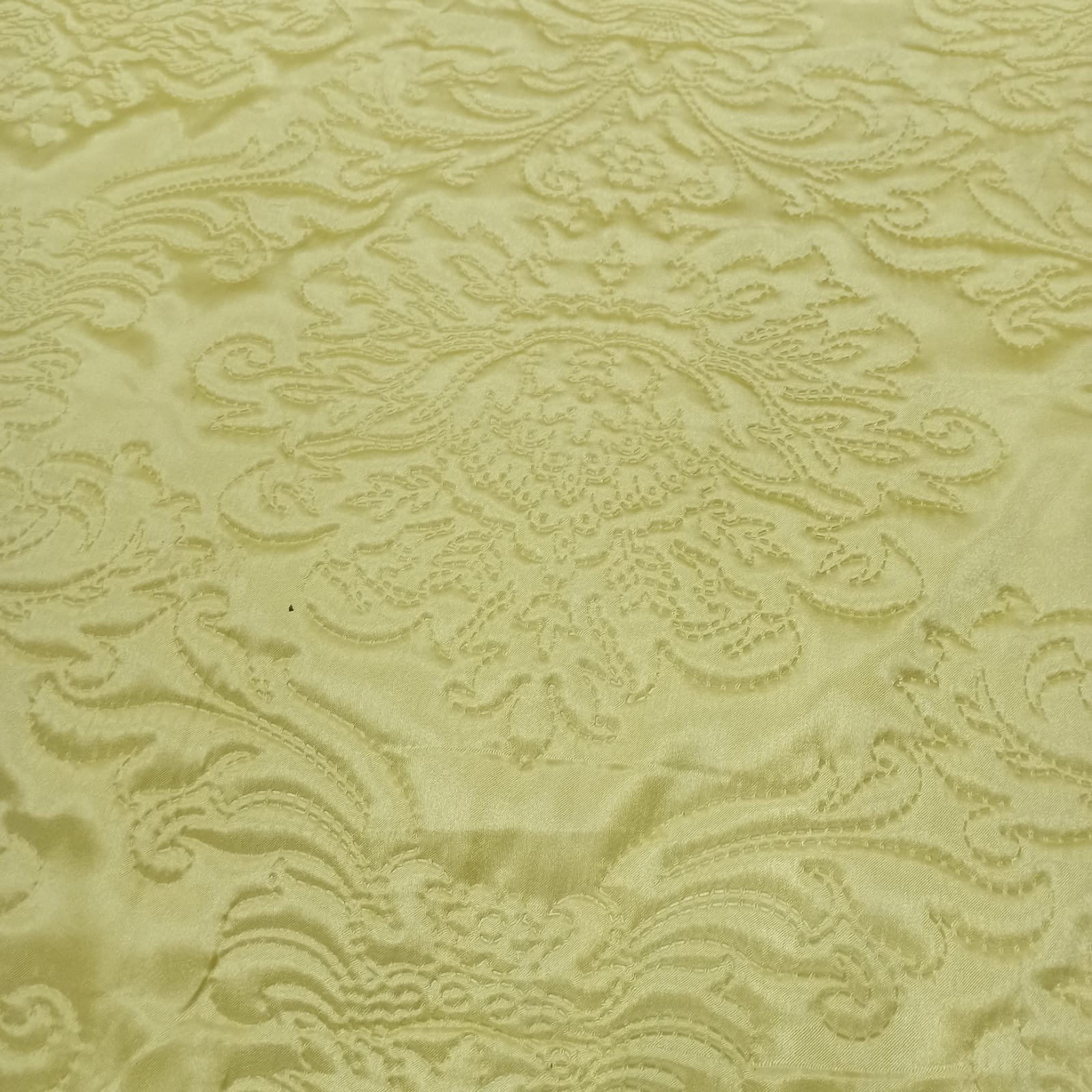 Покрывало Марианна премиум однотонное 2,2*2,0